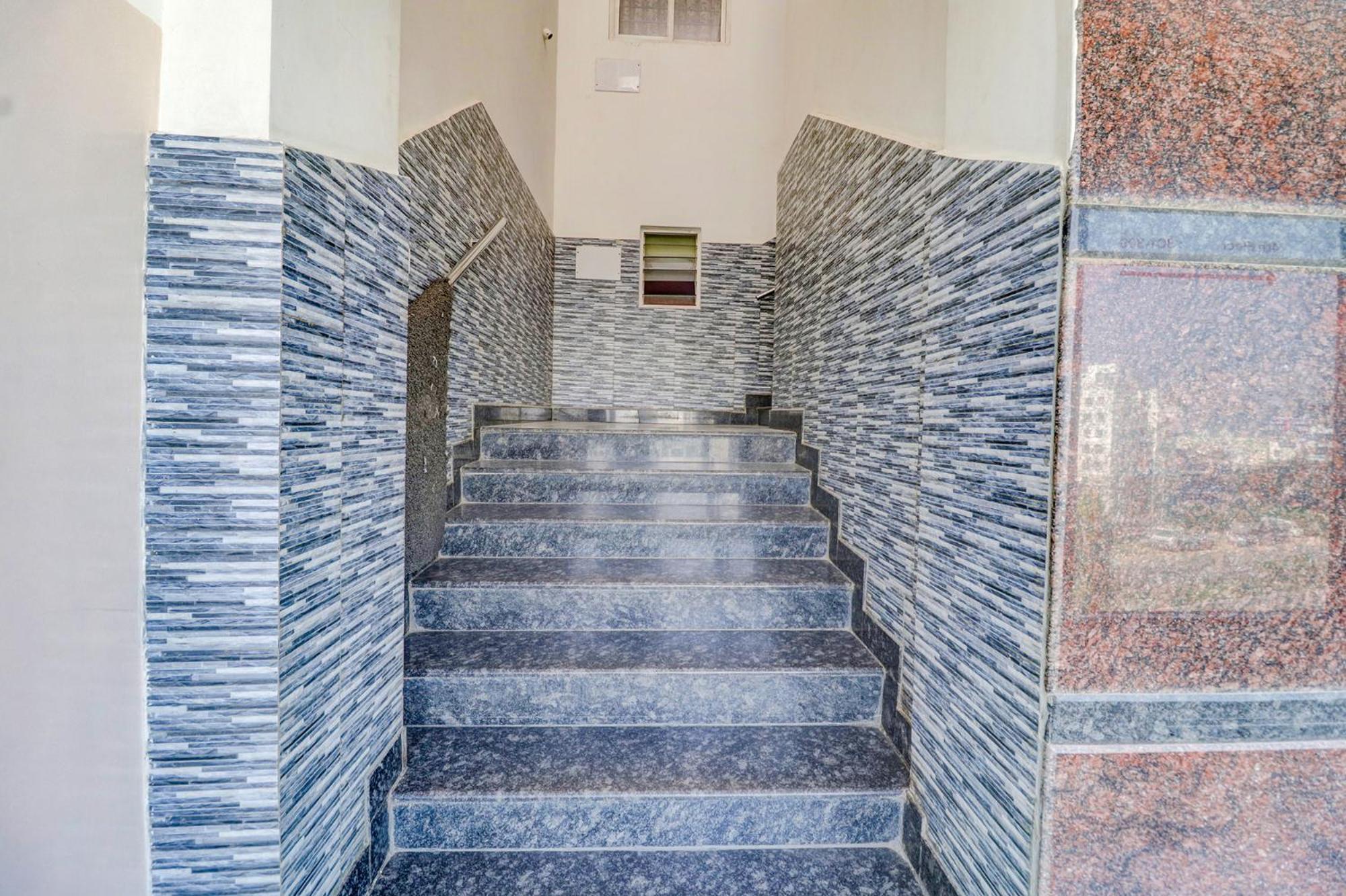 Fabhotel Champion Residency - Kr Puram Bangalore Bagian luar foto