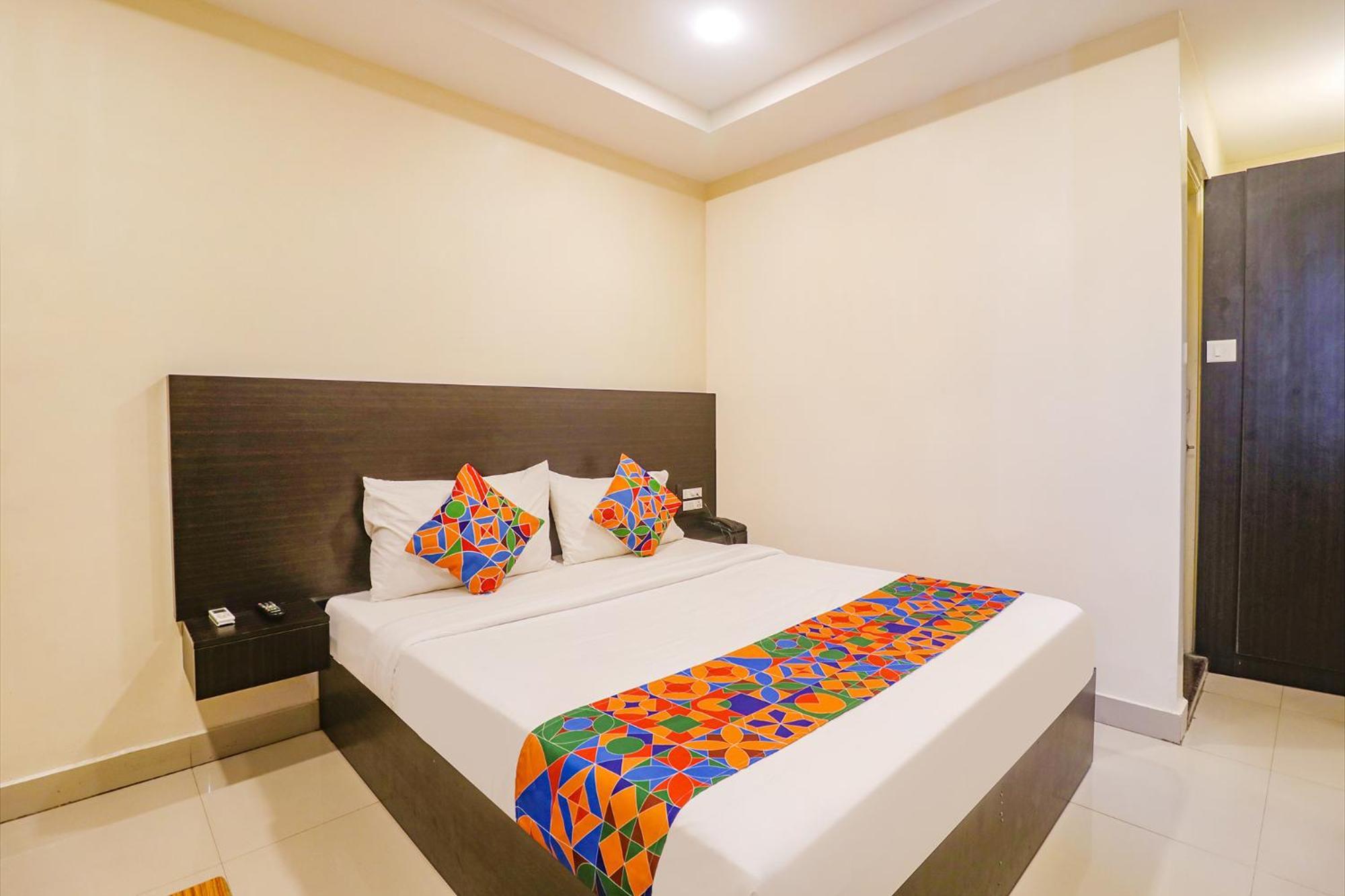 Fabhotel Champion Residency - Kr Puram Bangalore Bagian luar foto